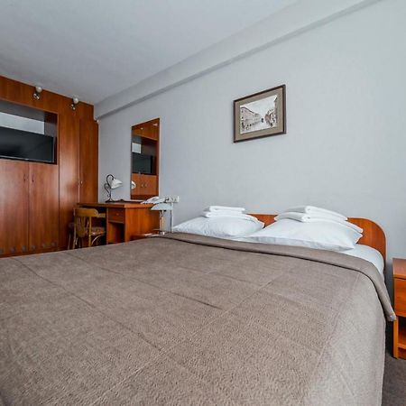 Zvezda Hotel Μινσκ Εξωτερικό φωτογραφία