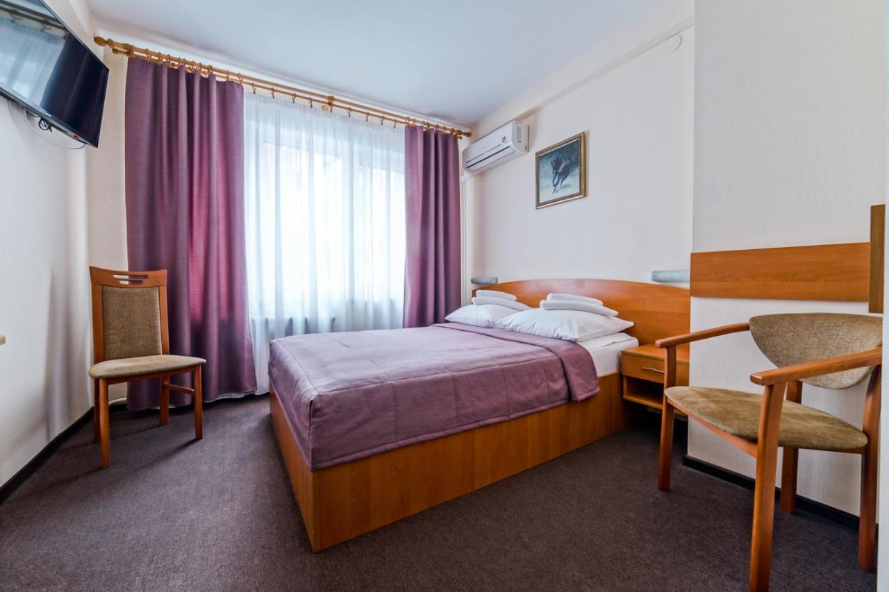 Zvezda Hotel Μινσκ Εξωτερικό φωτογραφία