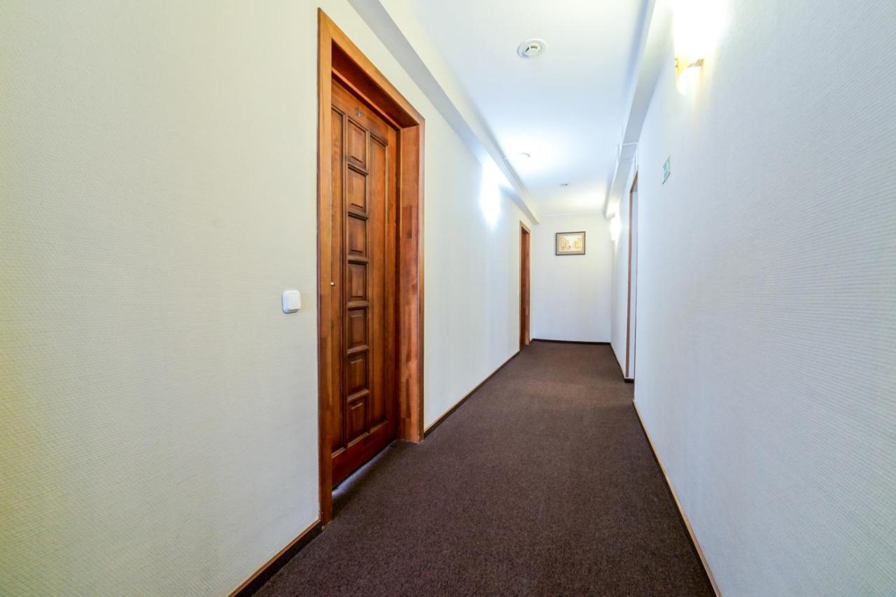 Zvezda Hotel Μινσκ Εξωτερικό φωτογραφία